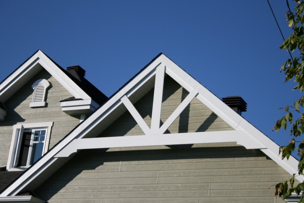 Gable Roof Decorations: Elevate Your Home's Curb Appeal